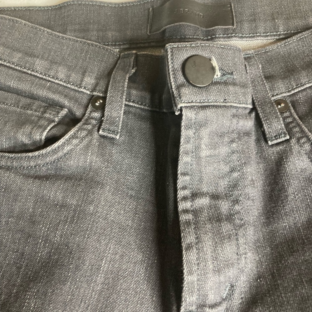 J Brand Tyler Slate Resin Dark Gray Cut Off Shorts Sz 31 - Picture 3 of 7